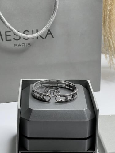 اسوارة مع خاتم MESSIKA معدن فضي