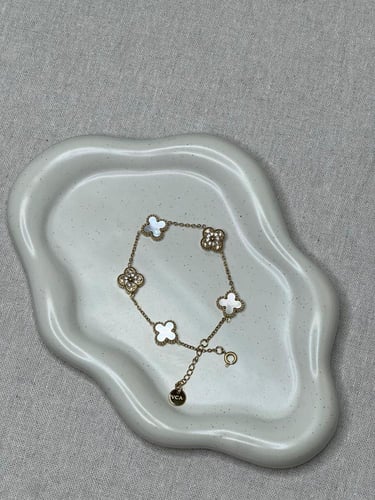 إسوارة Van cleef ذهبي -صدفي