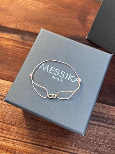 أسوارة MESSIKA خيط ملون ذهبي