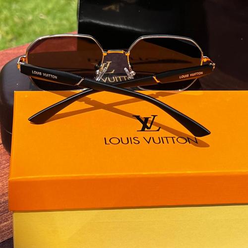 نظارة LOUIS VUITTON- اطار أسود - عدسة اسود