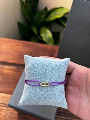 أسوارة MESSIKA خيط ملون ذهبي