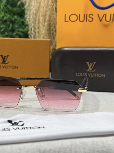 نظارة LOUIS VUITTON وردي مدرج