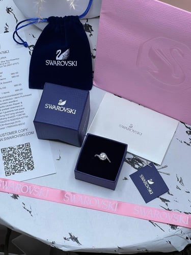 خاتم سوارفيسكي