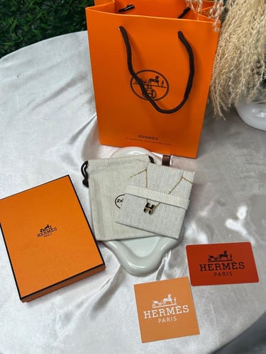 سلسال HERMES معدن ذهبي أسود
