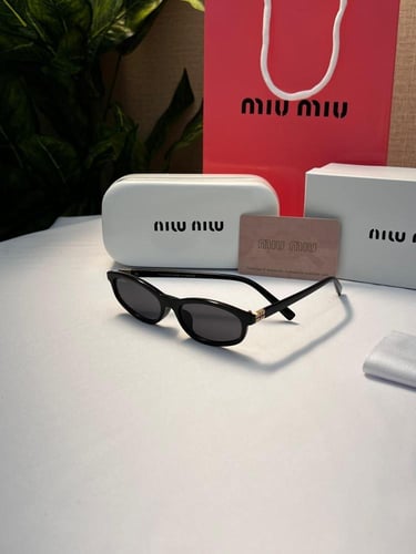 نظارة miu miu إطار أسود - عدسة أسود