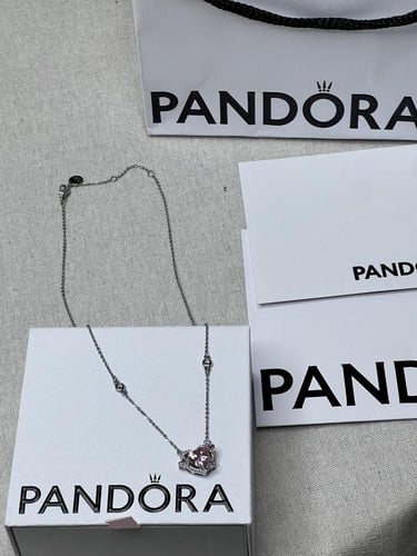 سلسال باندورا PANDORA قلب وردي مع كرستال