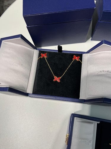 طقم شومية ذهبي احمر