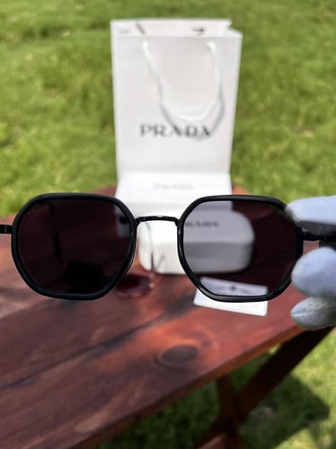 نظارة PRADA لونين