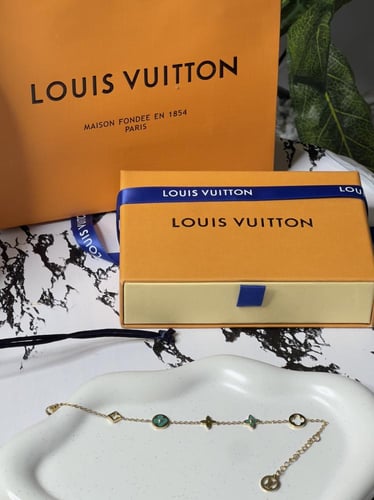 إسوارة LOUIS VUITTON معدن ذهبي أخضر
