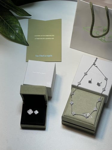 طقم van cleef فضي