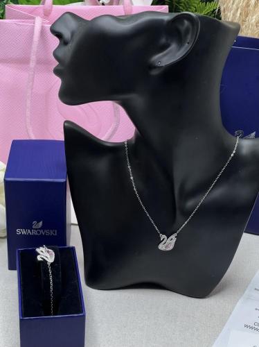 طقم إكسسوارات SWAROVSKI - طقم سوارفيسكي