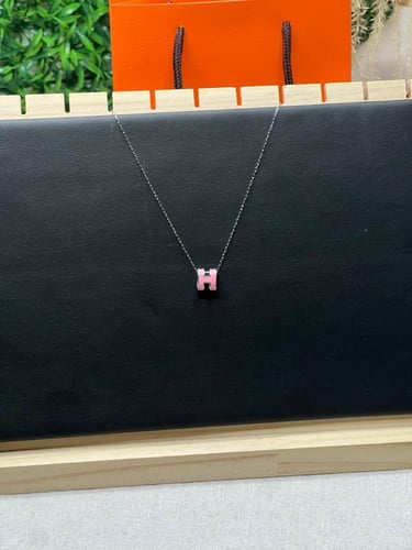 سلسال HERMES معدن فضي وردي