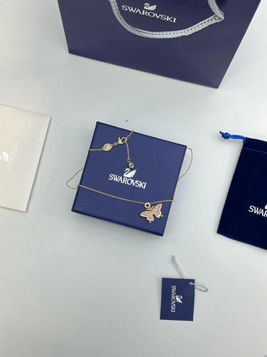 سلسال سوارفيسكي ذهبي فراشه