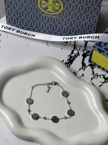 إسوارة TORY BURCH معدن فضي بفصوص