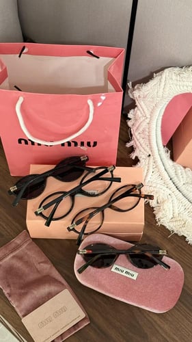 مجموعة ( نظارات الهبة ) - miu miu