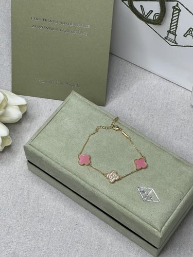 إسوارة Van cleef ذهبي -ملون ( بدون الملحقات )