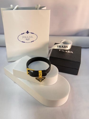 إسوارة Prada ملون