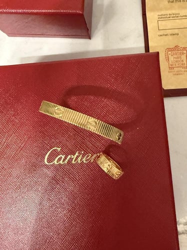 أسوارة + خاتم cartier مقاس 15 سم ذهبي