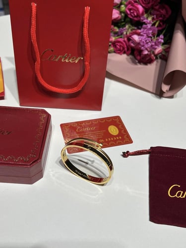 إسوارة carter ذهبي