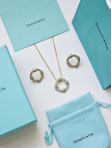 سلسال Tiffany ذهبي