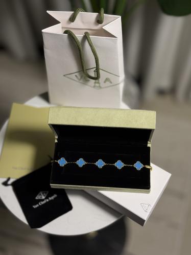 إسوارة Van cleef ذهبي - أزرق