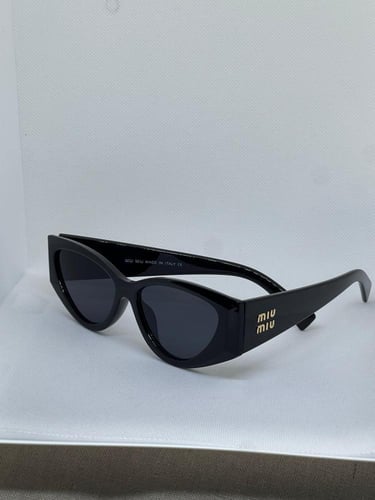نظارة MIU MIU
