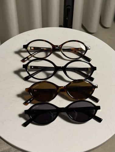 مجموعة ( نظارات الهبة ) - miu miu