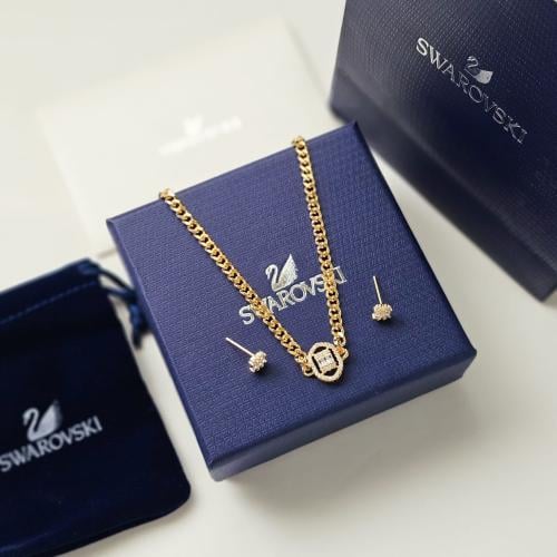 سلسال سوارفيسكي ذهبي كريستالة لؤلؤي