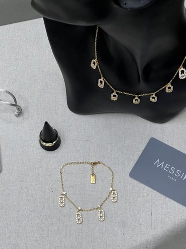 طقم MESSIKA ذهبي