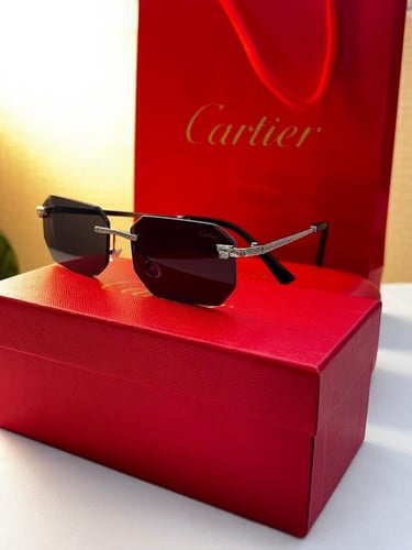 نظارة Cartier - إطار فضي- عدسه اسود