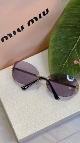 نظارة MIU MIU