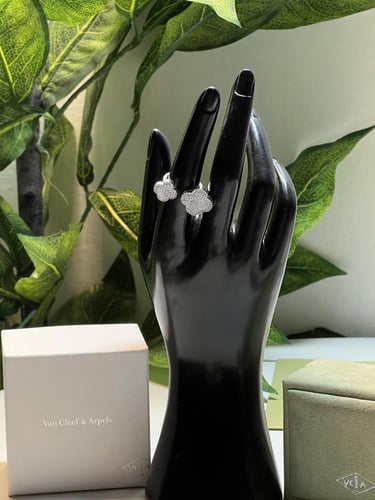 طقم van cleef فضي