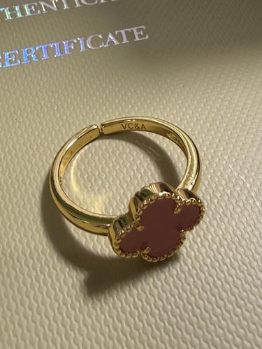 خاتم Van cleef ذهبي - وردي