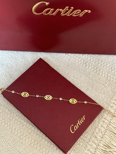 إسوارة Cartier معدن ذهبي بفصوص