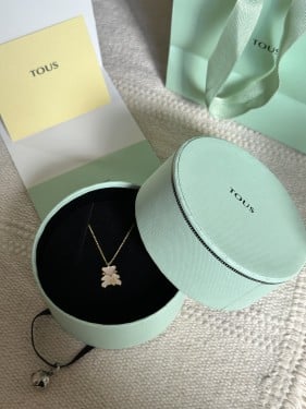 سلسال TOUS ذهبي