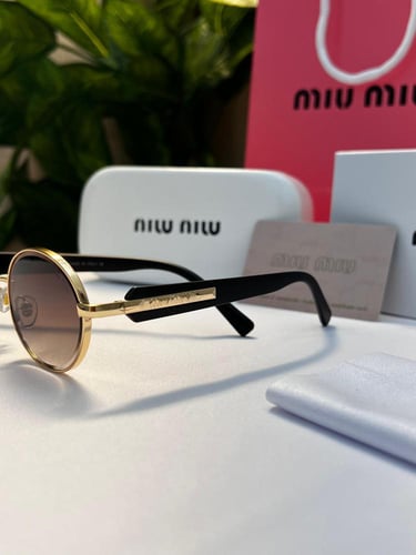 نظارة miu miu إطار بني غامق - عدسة بني مدرج