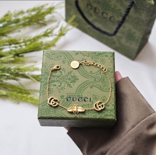 اسوارة GUCCI ذهبي