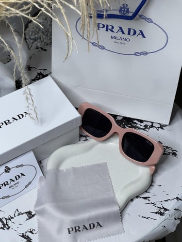 نظارة PRADA أطار _ وردي