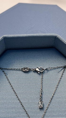 سلسال سوارفيسكي كرستالات فضي