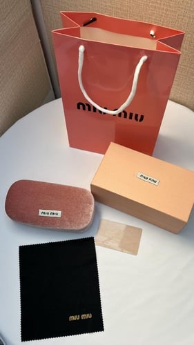 مجموعة ( نظارات الهبة ) - miu miu