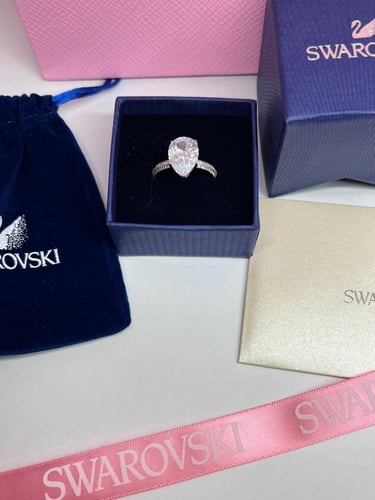 خاتم سوارفيسكي _ فص فضي