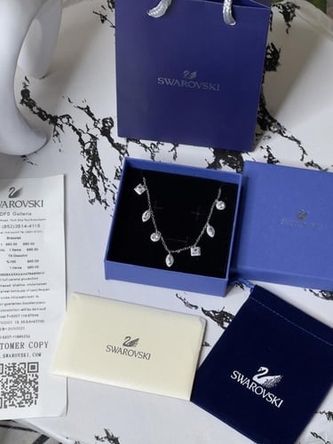 سلسال سوارفيسكي فضي كريستالة فضي