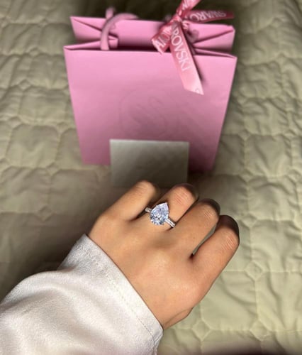 خاتم سوارفيسكي _ فص فضي