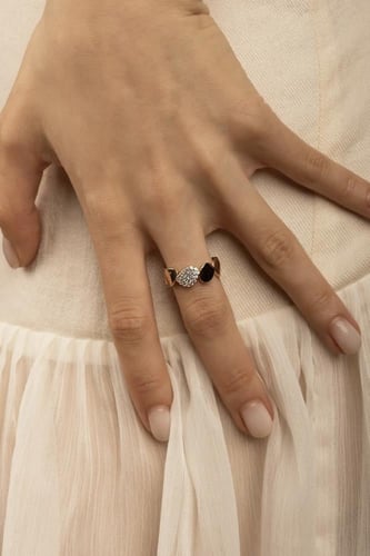 خاتم apm الذهبي