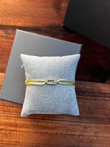 أسوارة MESSIKA خيط ملون ذهبي