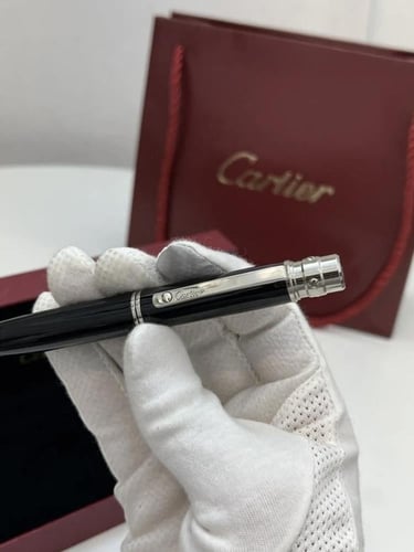 قلم حبر من مجموعة سانتوس دو كارتيه