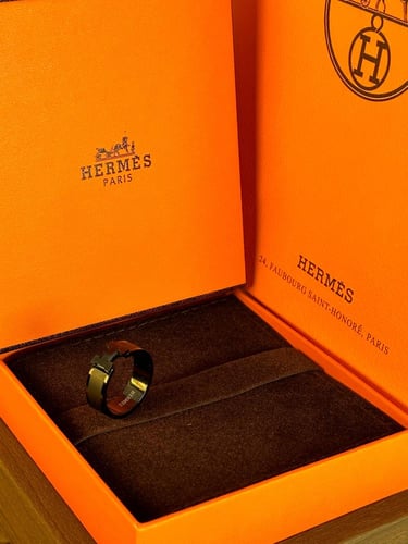 خاتم هيرمس ذهبي