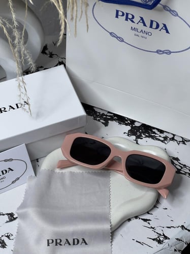 نظارة PRADA أطار _ وردي