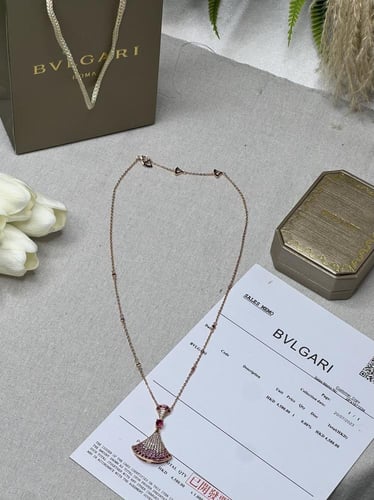 سلسال BVLGARI الماسي