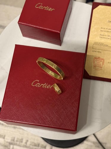 أسوارة + خاتم cartier مقاس 15 سم ذهبي